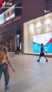 你们喜欢几号小姐姐去给我点个赞