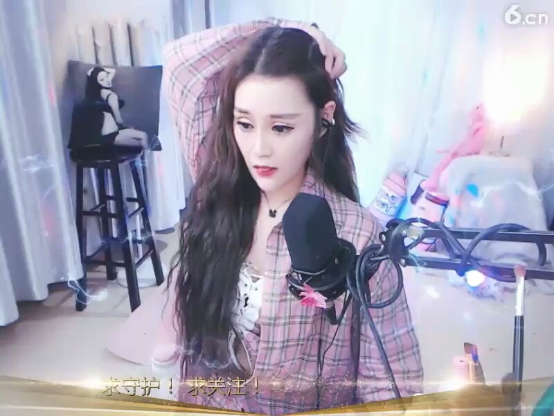 长发及腰，跳舞必骚