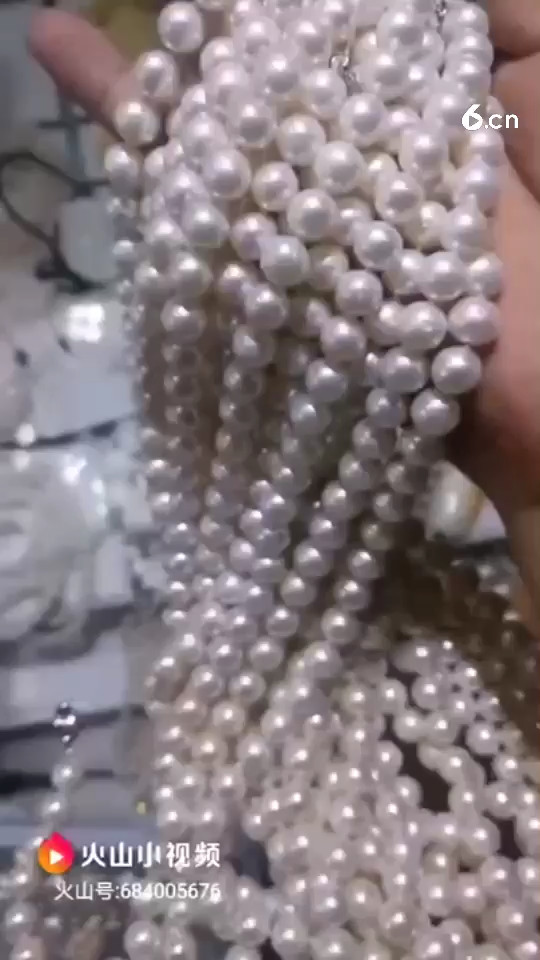 近正圆强光微瑕珍珠项链