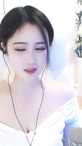 这么漂亮的小姐姐，咋没有关注呢