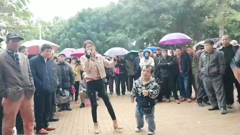 玲玲a