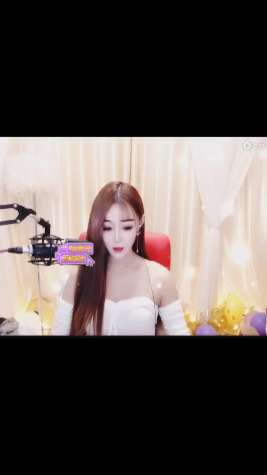 小姐姐好漂亮