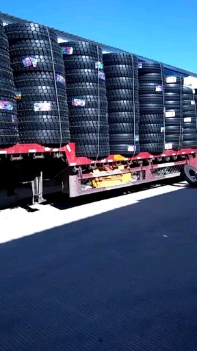 2019年第一车卡车胎到货