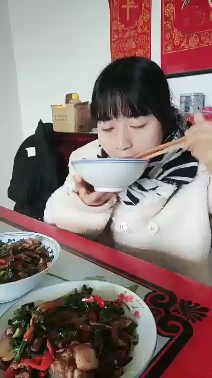 😂🍚