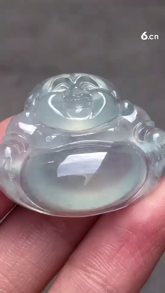 高冰坐佛，雕工精细.4980