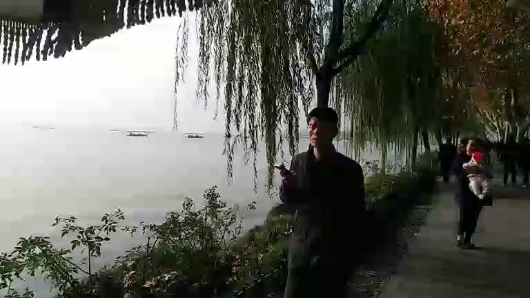 西湖边上