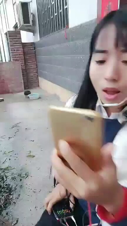 笑得肚子痛了，哈哈哈