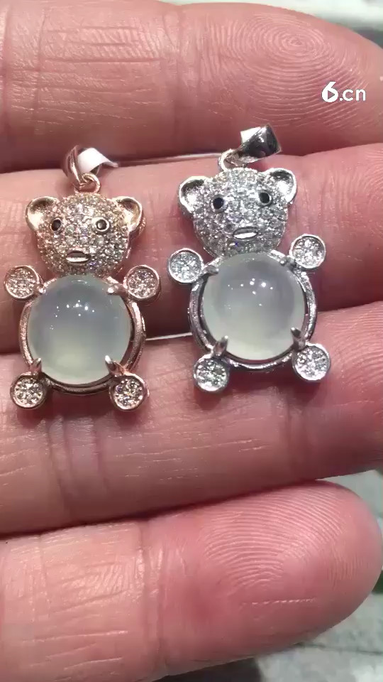 缅甸翡翠银吊坠