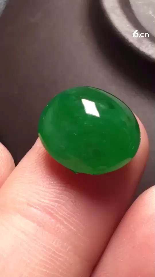 阳绿蛋面，镶嵌7500
