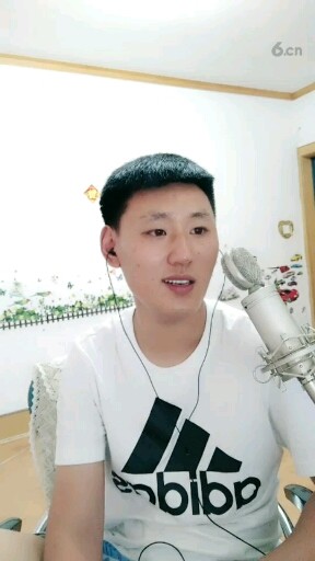 比起失望我选择孤独。