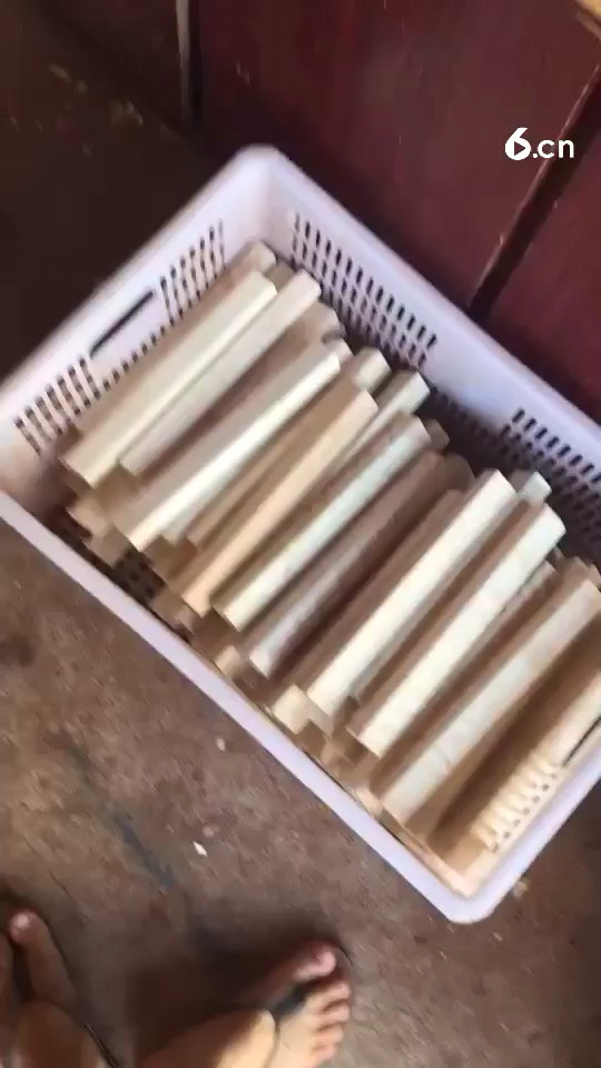 金丝楠镇尺新做出来还未打磨