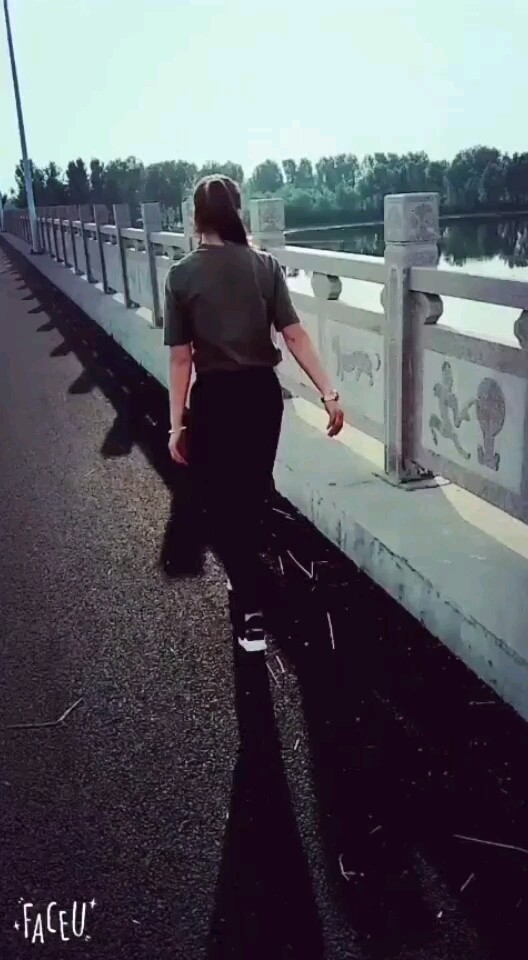 繁华落尽，平淡归真