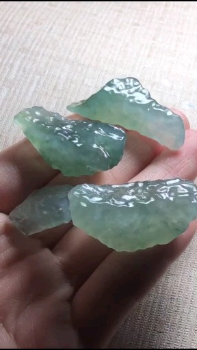 起胶，有果冻感，高冰，飘花