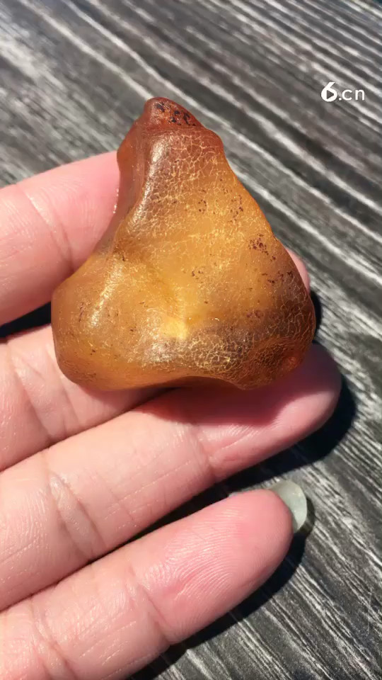 有喜欢密蜡原石的吗