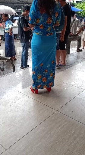 缅妹身材好