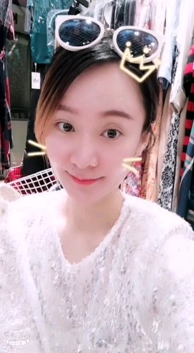 嘻嘻嘻 卖个萌