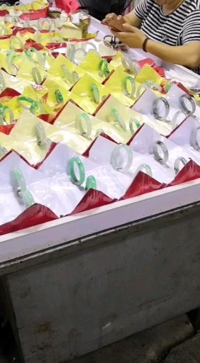 源头翡翠，品质保障。