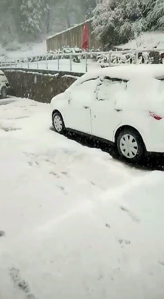 新疆部分山区五月下大雪