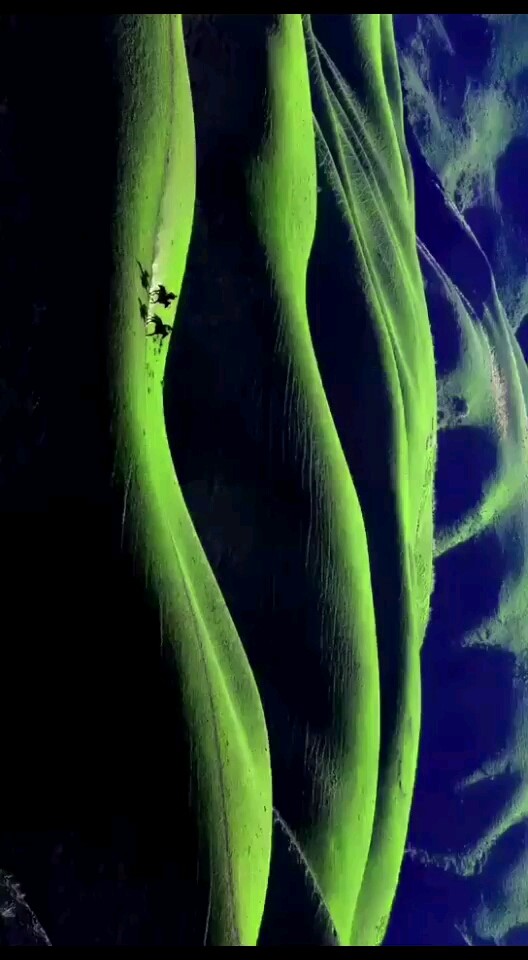 喀拉峻人体草原