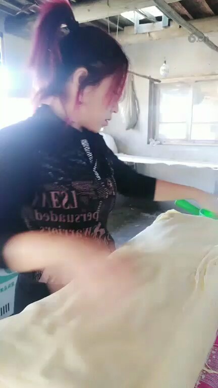 8元