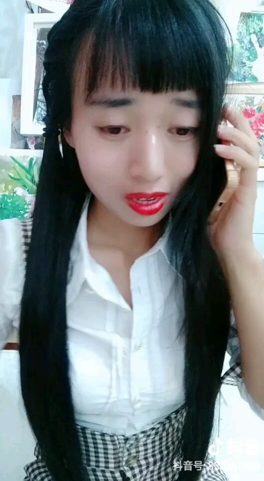 两个人在一起不容易
