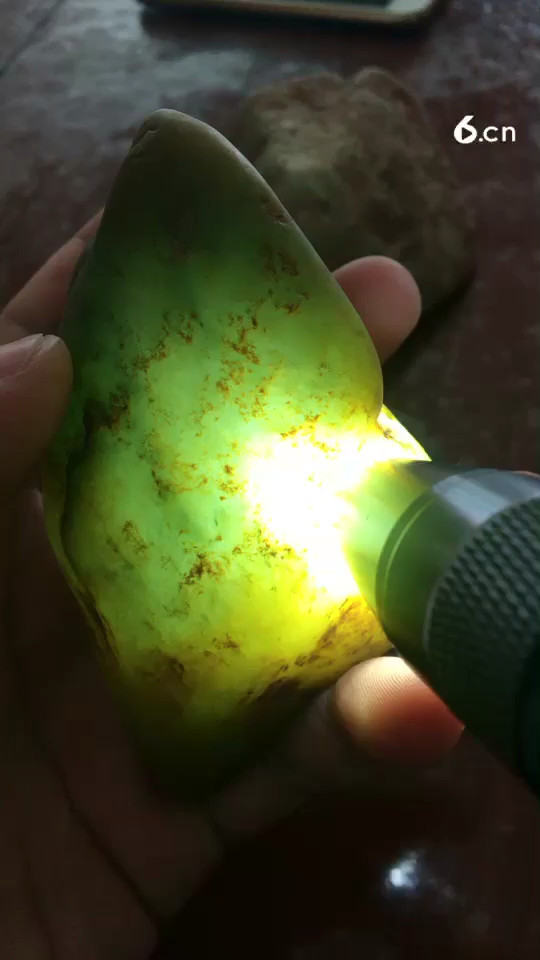 大马砍水石的优点润，有油性