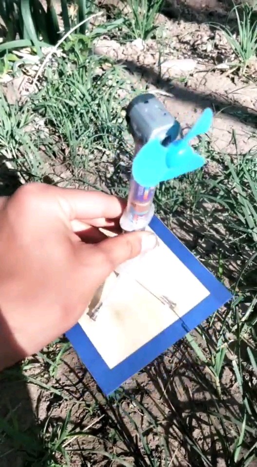 用注射器自制的电风扇，推拉就是