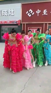 喜歡哪個美女，帶走