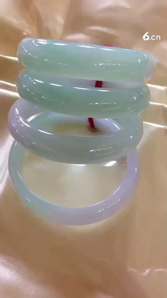 翡翠珠宝。看得上的关注加微