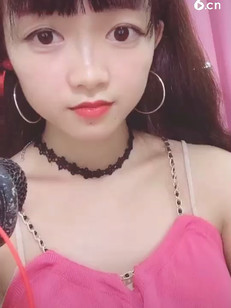 第一次穿这么性感😄