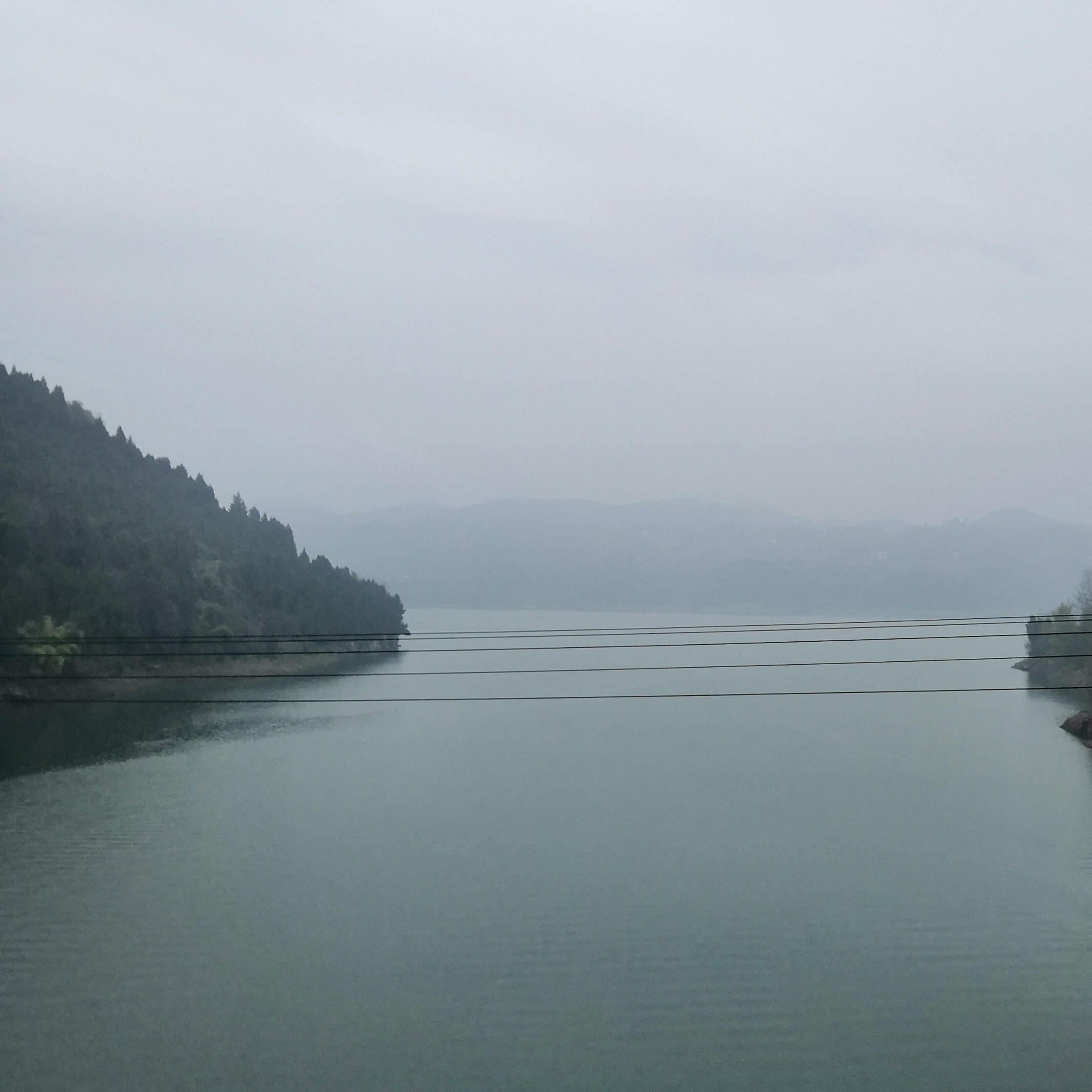 雪山非鸿海报