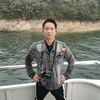 老头子永远爱老婆子海报