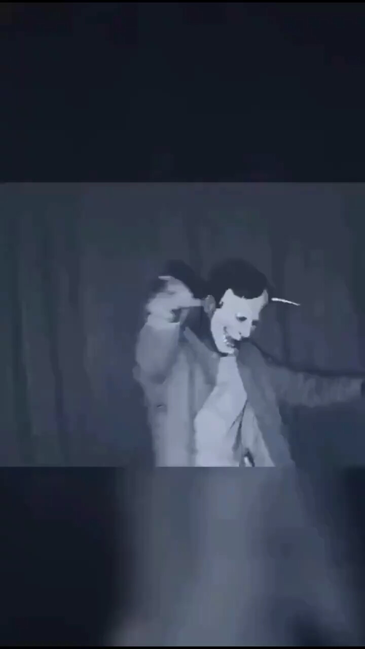 成年人的世界，崩溃是无声的，笑