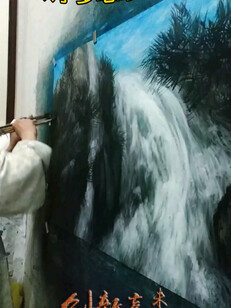 双手多笔时空国画创新羸未来！