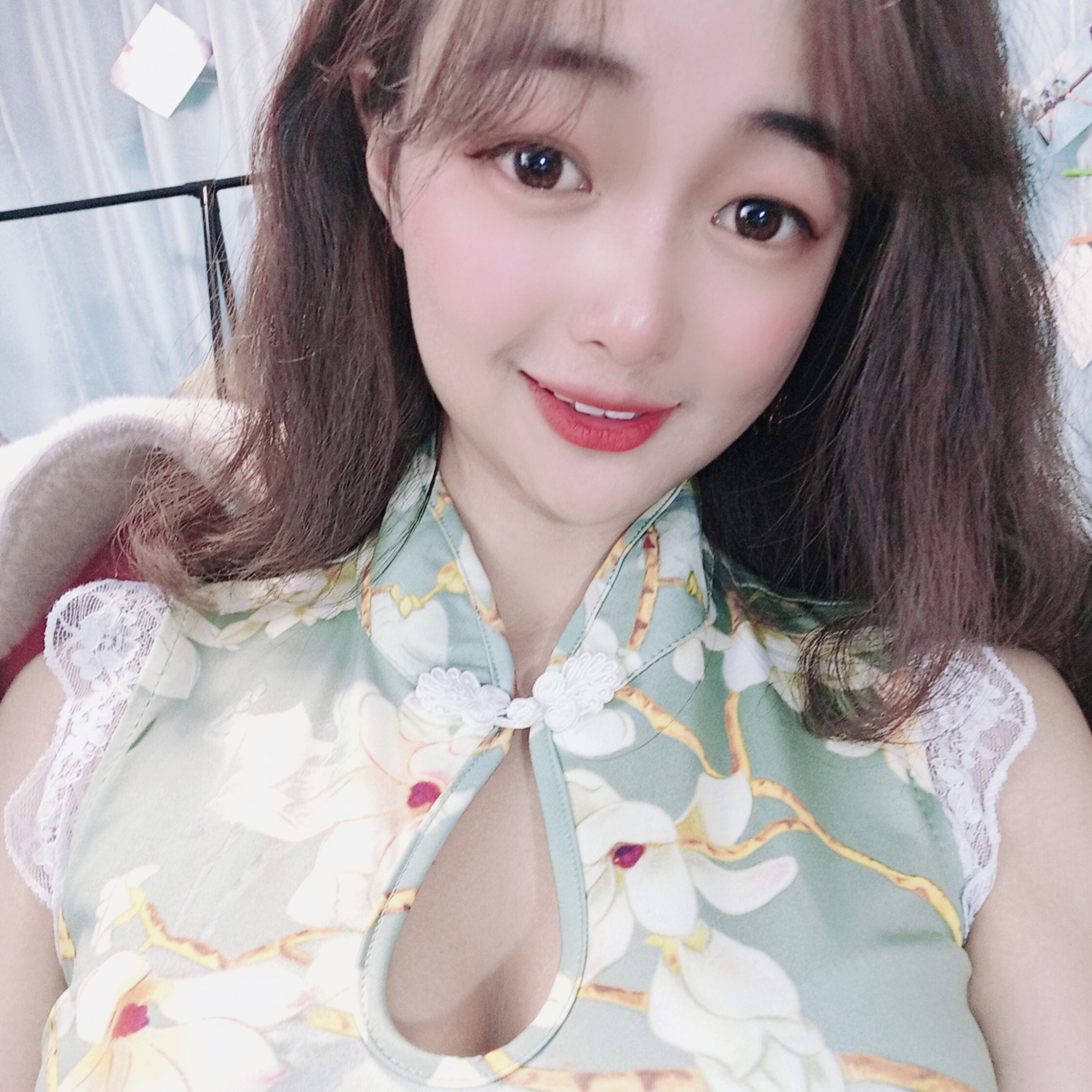 小阿燕♡海报