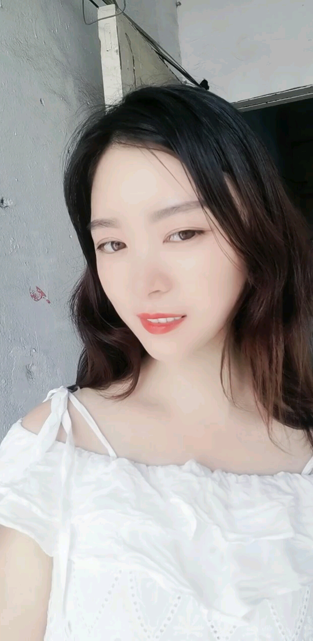 嗨 你好初来乍到还不会玩