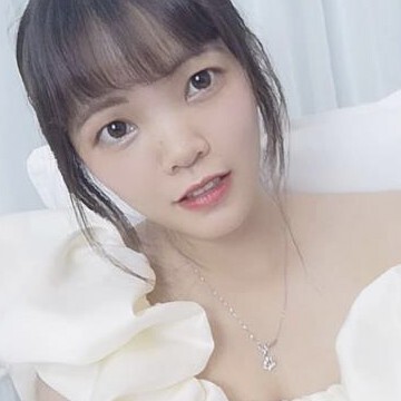 新人橙柒柒海报