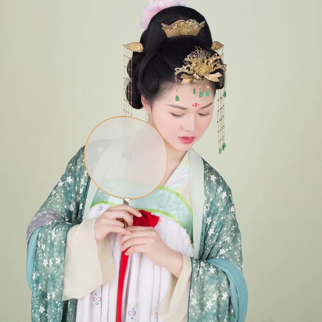 薇然晴天の海报