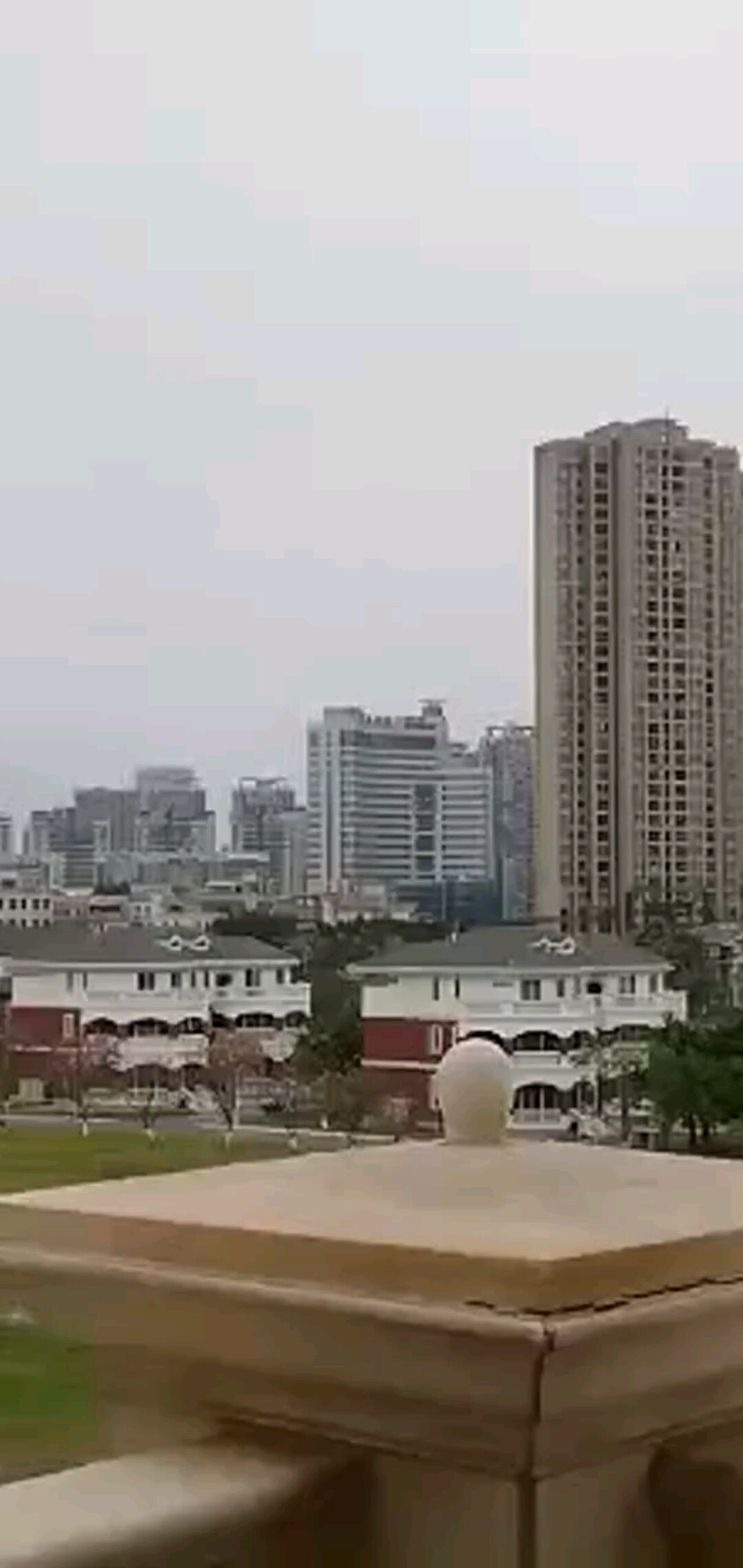 这是哪里(ー_ー)!!亲爱的，