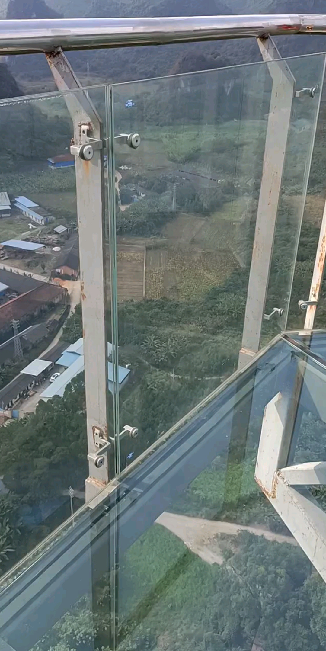 玻璃桥