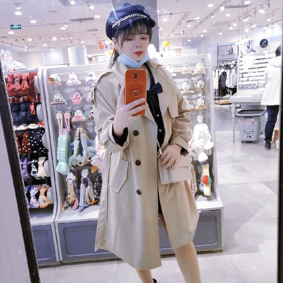 い倾城づ海报