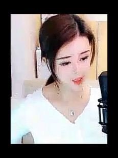 三月已过小雨依然/愁