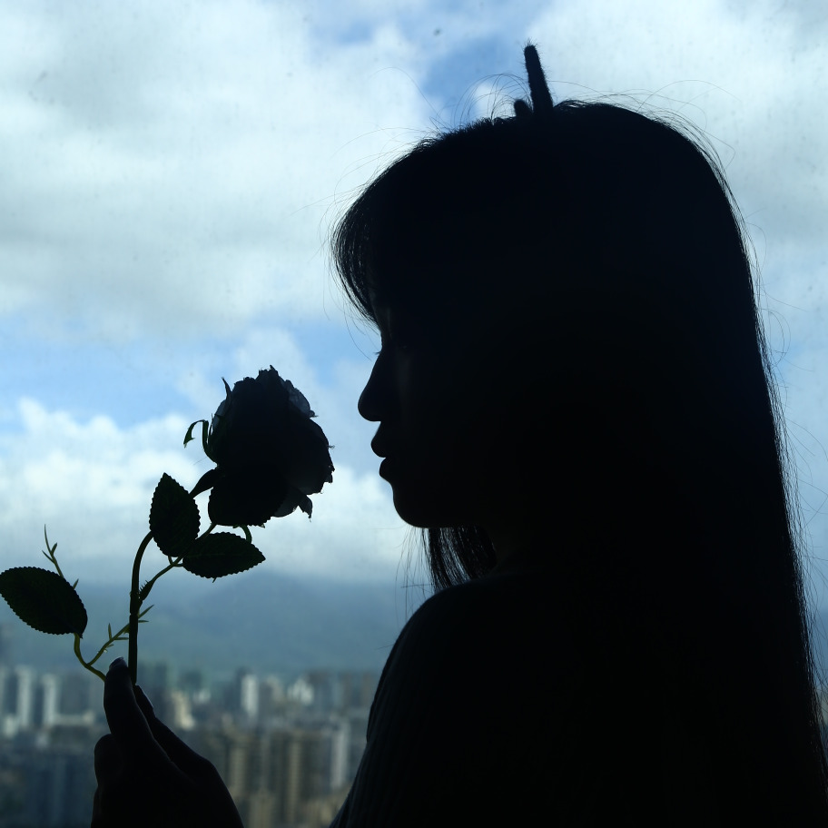 .伊人.海报