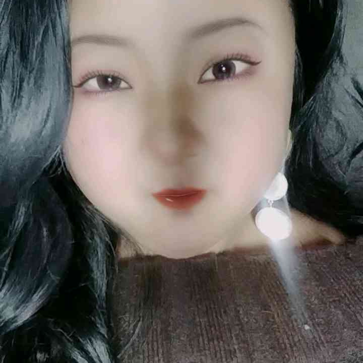 薇老板海报