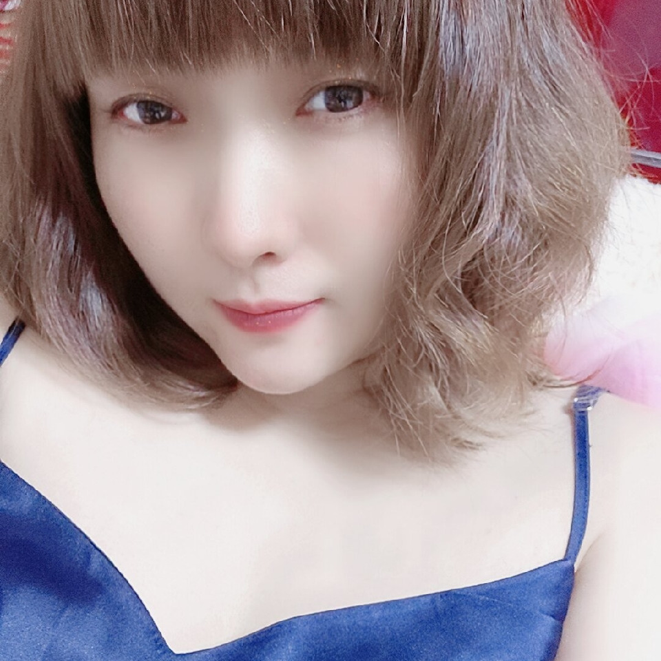 小可爱爱唱歌海报