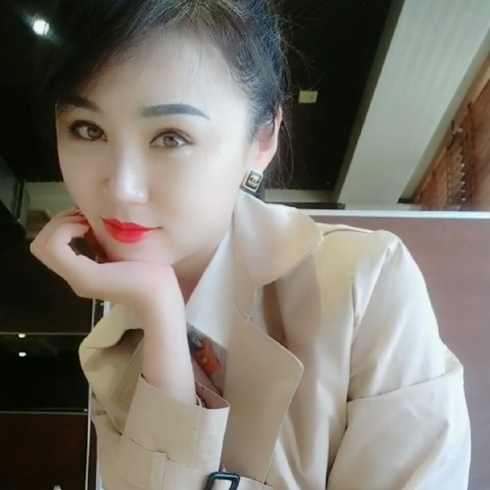 执念✨一人海报