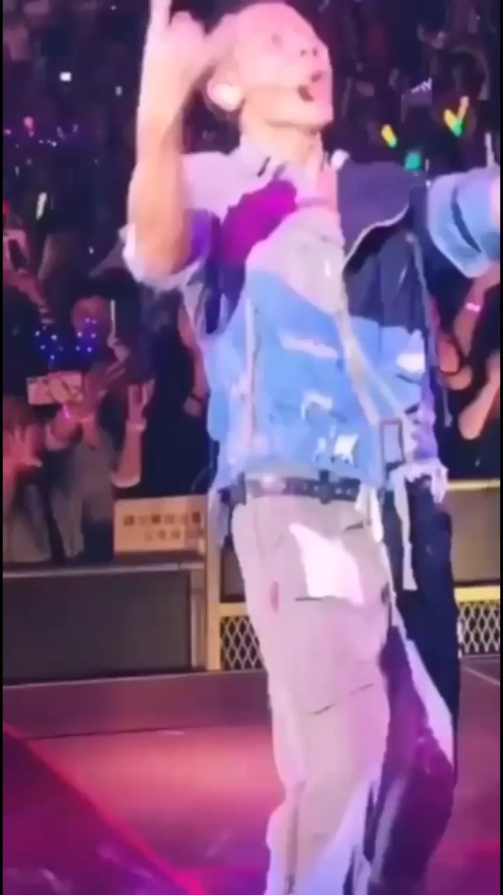 多位明星合唱
