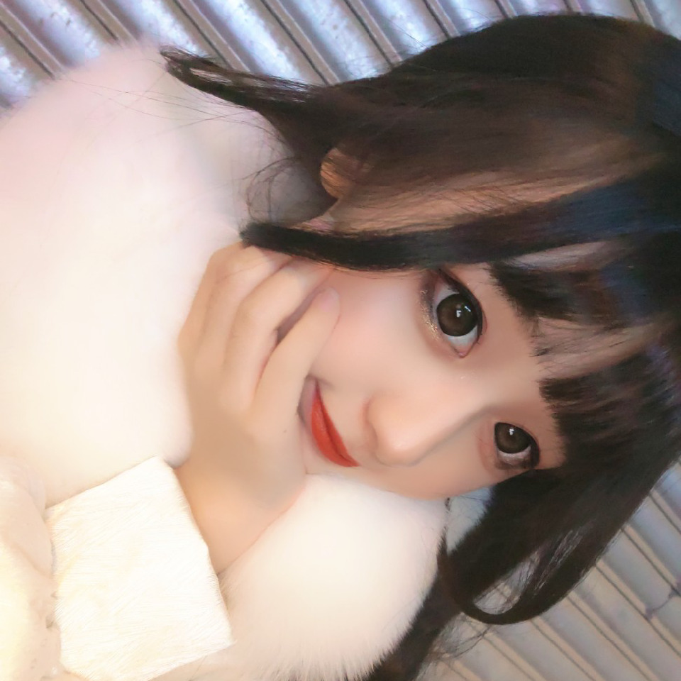 ✔爱真海报