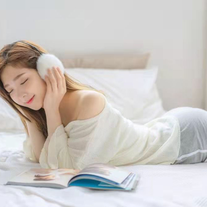 芸儿吖海报