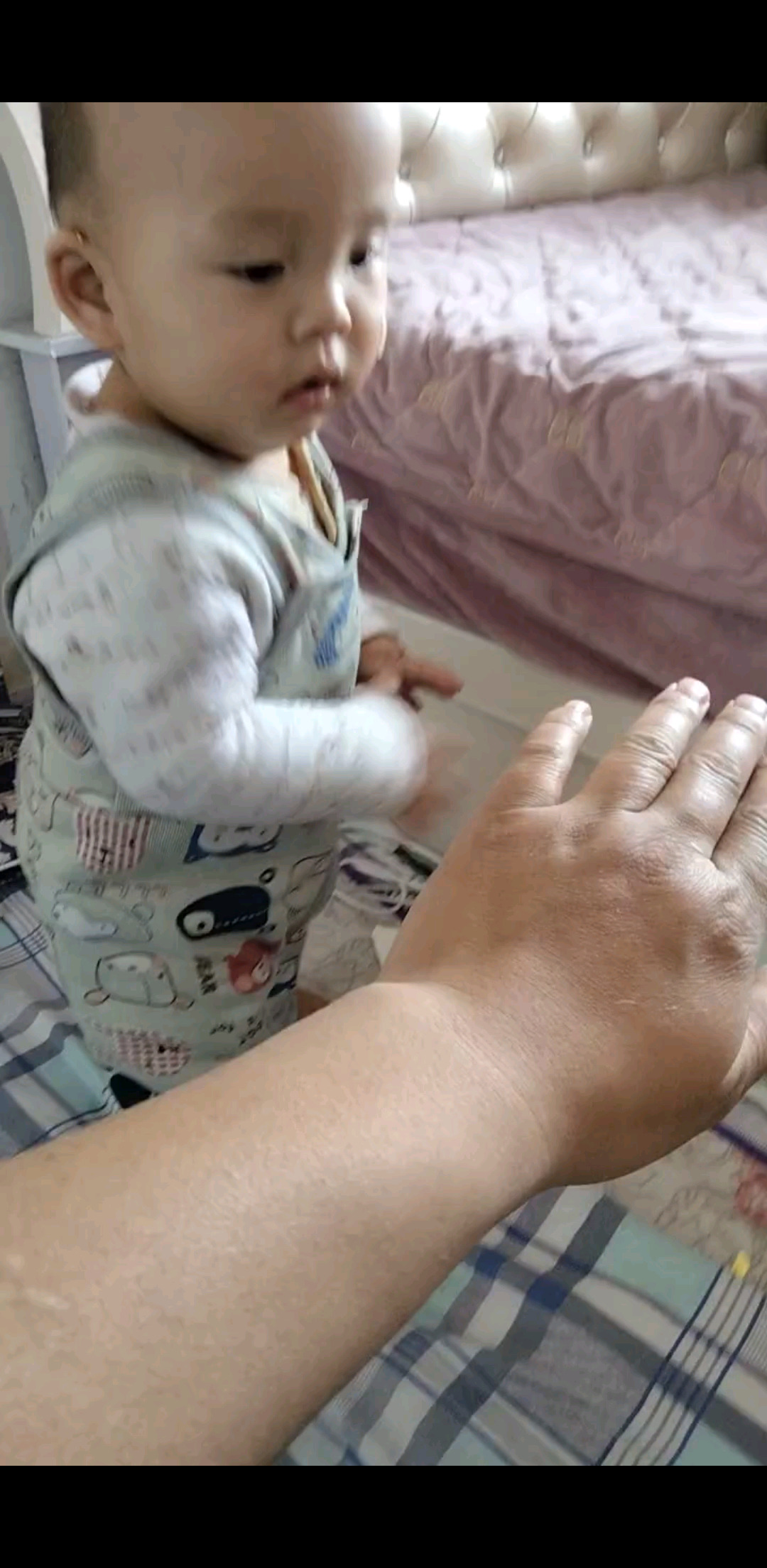 我爱他，他不爱我😂